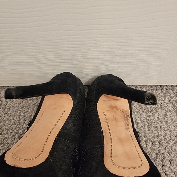 BCBG Maxazria Calista Black Lace Beaded Platform Round Toe Heels Size 7 - Picture 7 of 7
